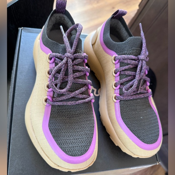 Allbirds Women's Trail Runner SWT size 7.5 New in Box - Picture 2 of 4